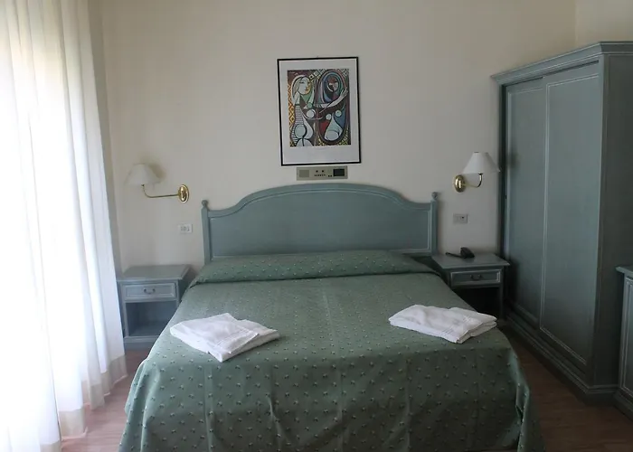 Отель Silvi Сильви-Марина